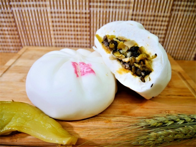 酸菜滿福包